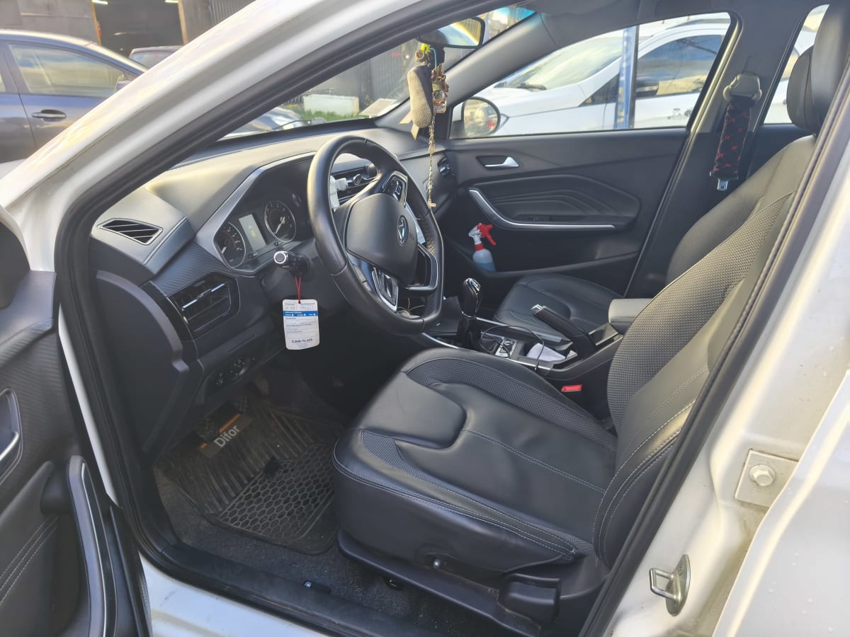 2024 Chery Tiggo 2 Blanco - Miniatura 10