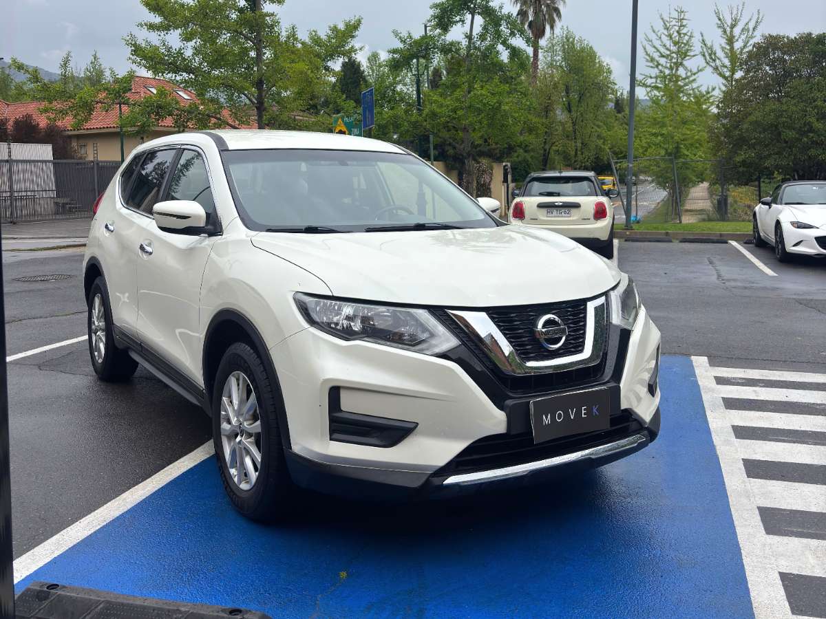 2018 Nissan X-TRAIL Blanco - Miniatura 3