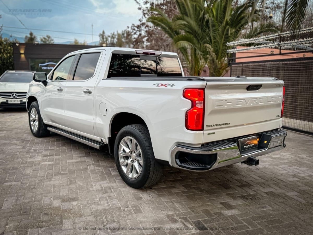 2020 Chevrolet SILVERADO LTZ Blanco - Miniatura 7
