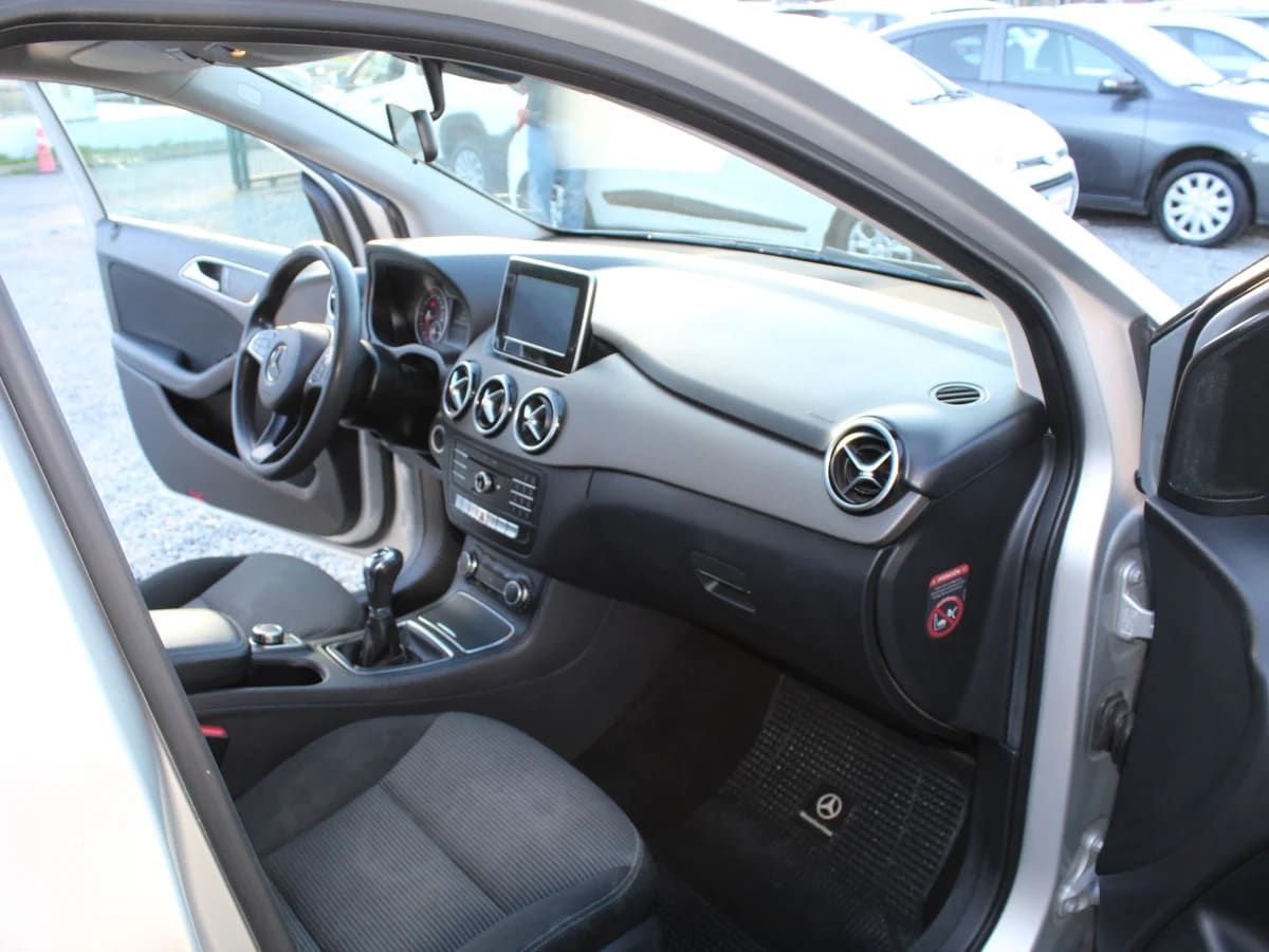 2016 Mercedes-Benz B180 MERCEDES BENZ 1.6 Plata - Miniatura 5