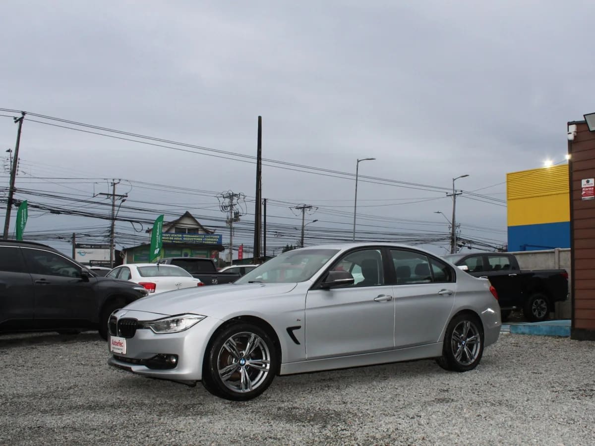 2015 BMW 320I 2.0 Plata - Imagen 1