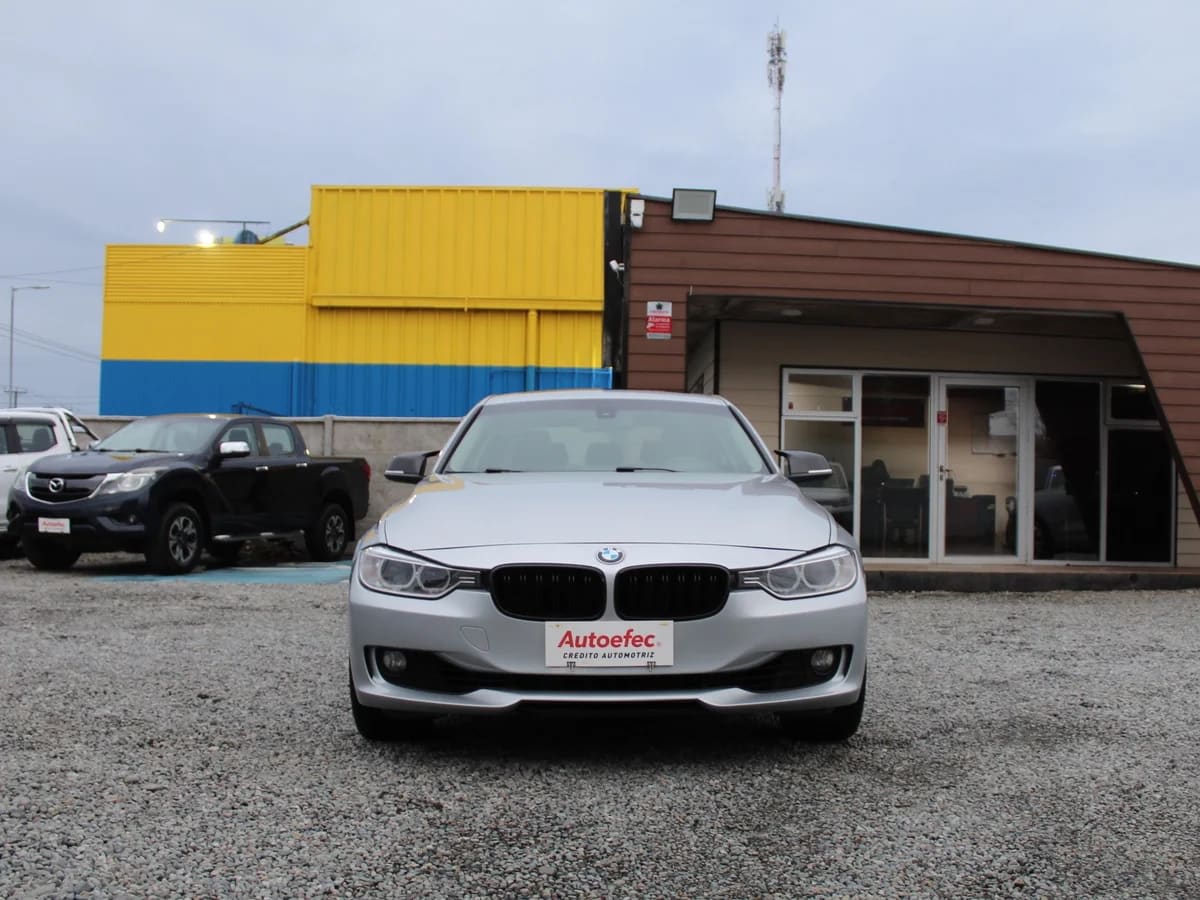 2015 BMW 320I 2.0 Plata - Miniatura 3