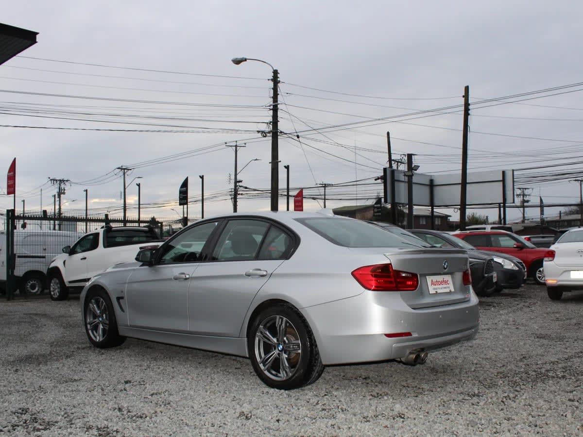 2015 BMW 320I 2.0 Plata - Miniatura 10