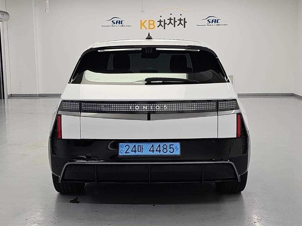 2025 Hyundai Ioniq 5 Ref 427748 Diesel Blanco - Miniatura 3
