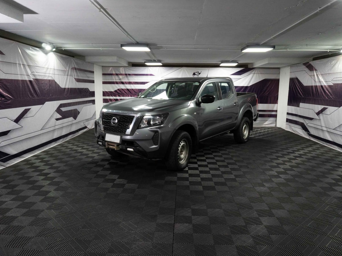 2022 Mitsubishi L200 2.4 Gris - Miniatura 2