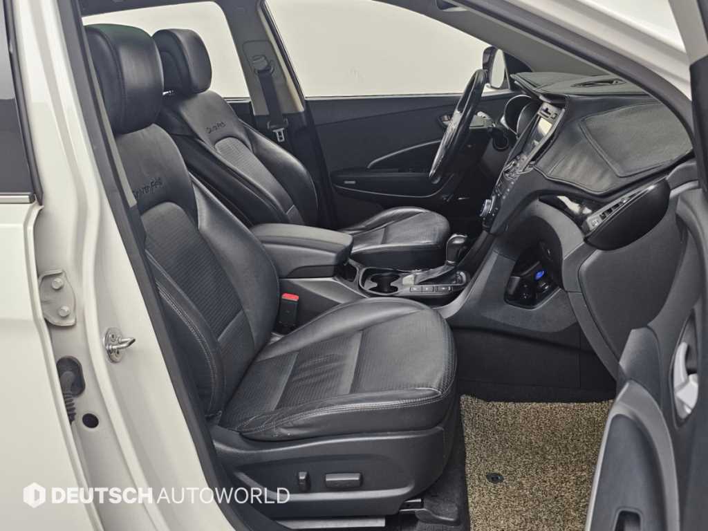 2014 Hyundai Santa Fe DM - Miniatura 10