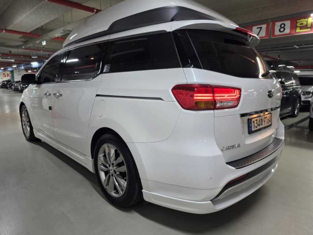 2018 Kia Carnival Diesel - Miniatura 2