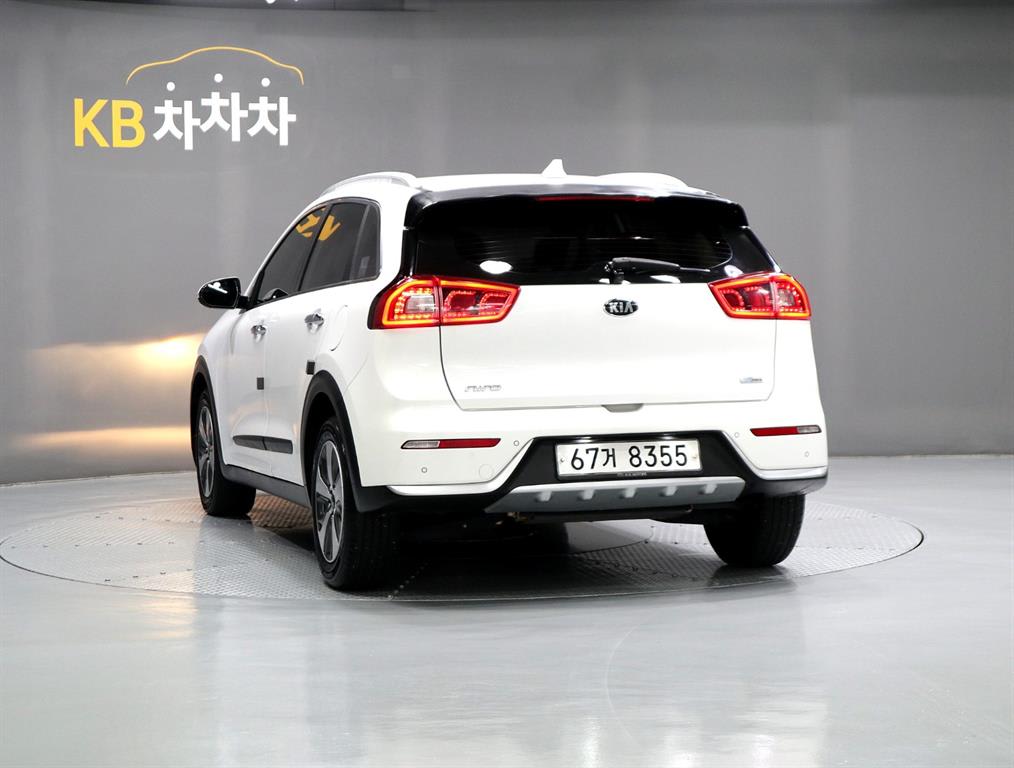 2018 Kia Niro 1.6 Blanco - Miniatura 4