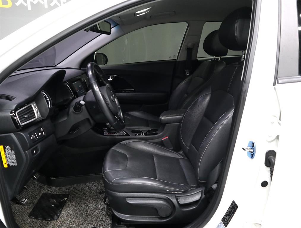 2018 Kia Niro 1.6 Blanco - Miniatura 9
