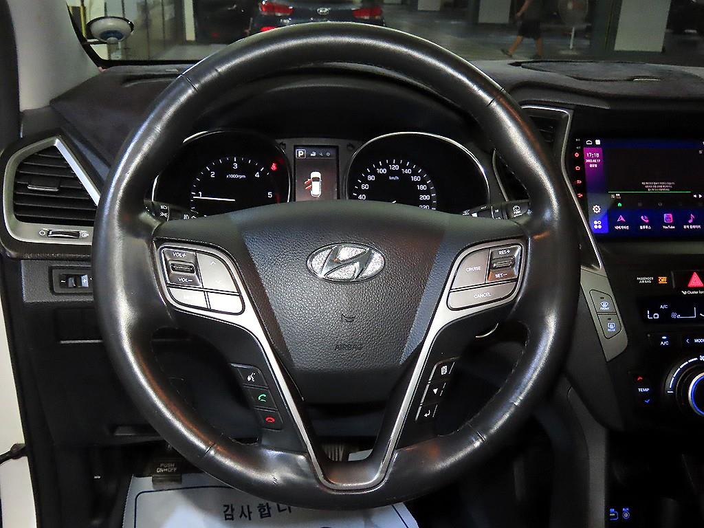 2016 Hyundai Santa Fe The - Miniatura 8