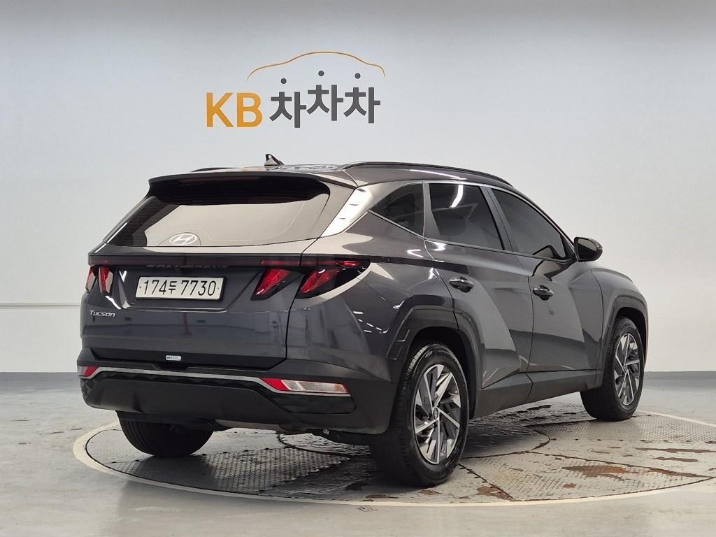 2023 Hyundai Tucson (NX4) Gris - Miniatura 3