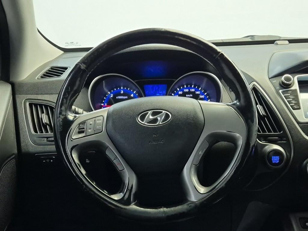 2015 Hyundai Tucson iX Gris - Miniatura 8