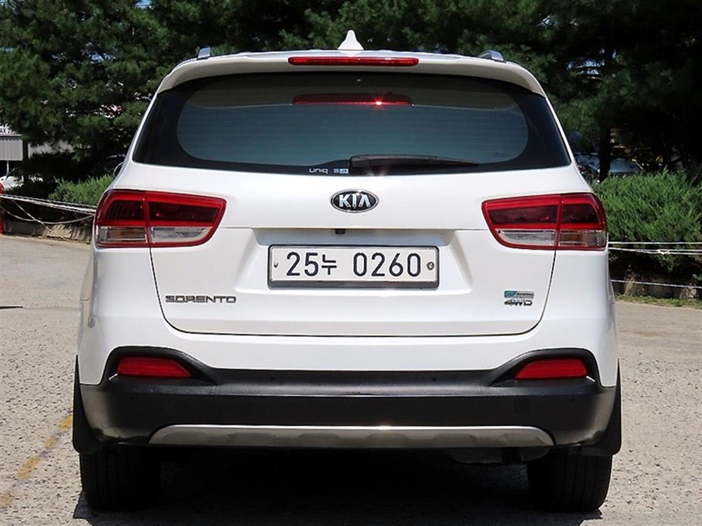 2016 Kia Sorento Diesel - Miniatura 4