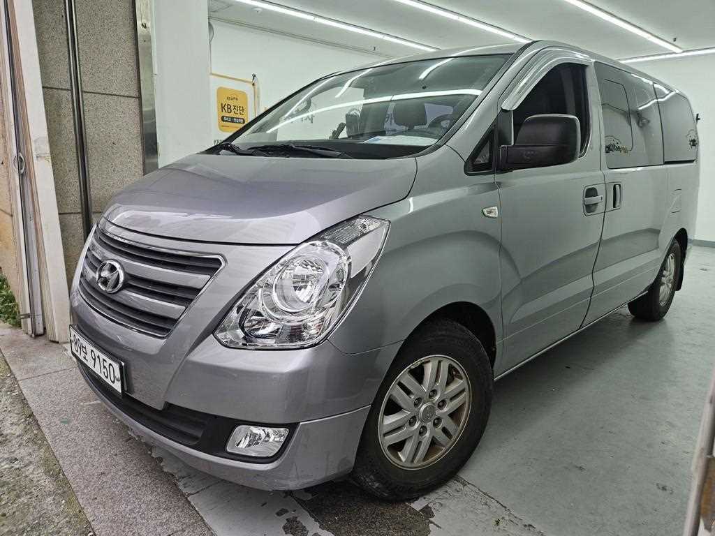 2016 Hyundai Starex Van Gris - Miniatura 2