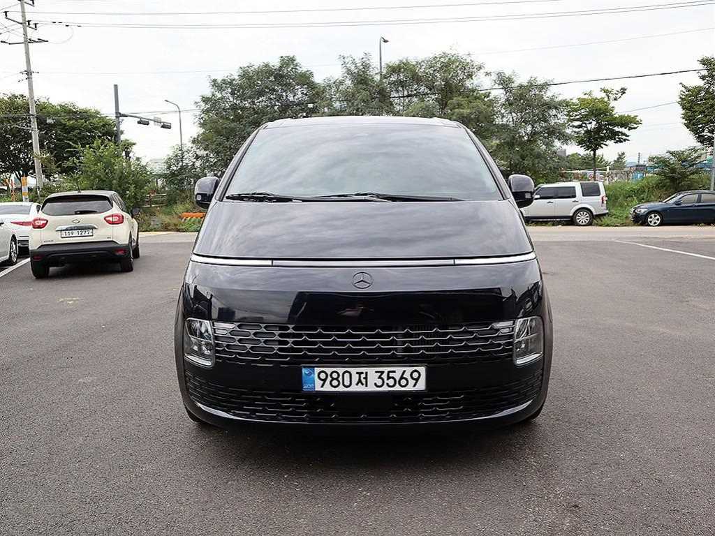 2023 Hyundai Staria Ref 427660 Diesel Negro - Imagen 1