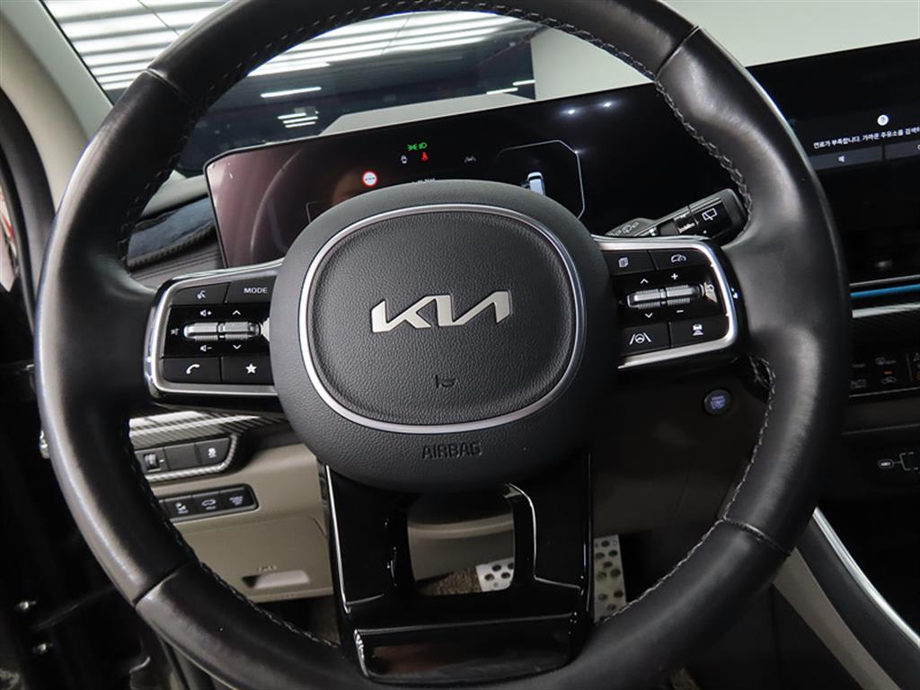 2025 Kia Carnival Hybrid Gris - Miniatura 8