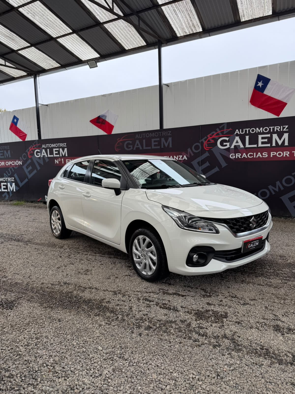 2023 Suzuki Baleno Blanco - Miniatura 3