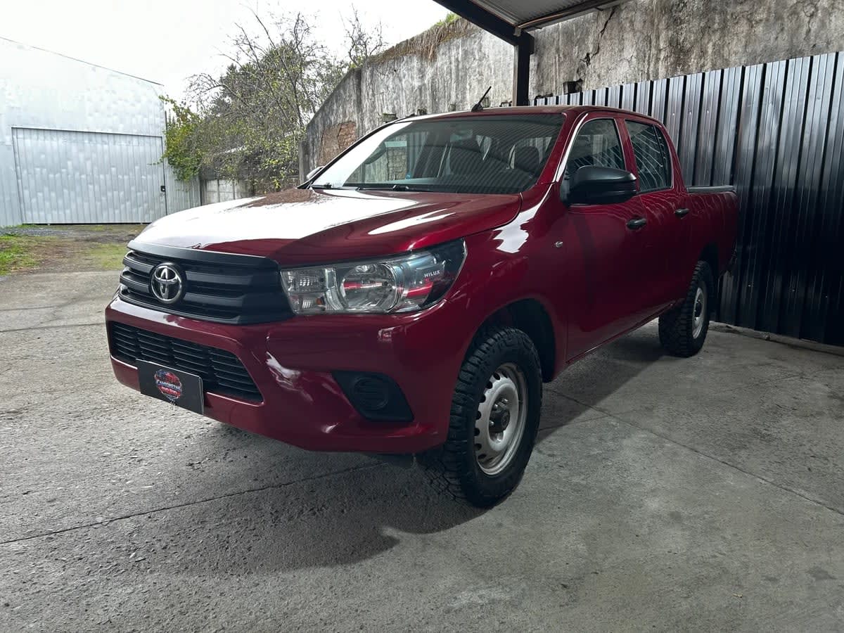 2022 Toyota Hilux 2.4 Rojo - Imagen 1