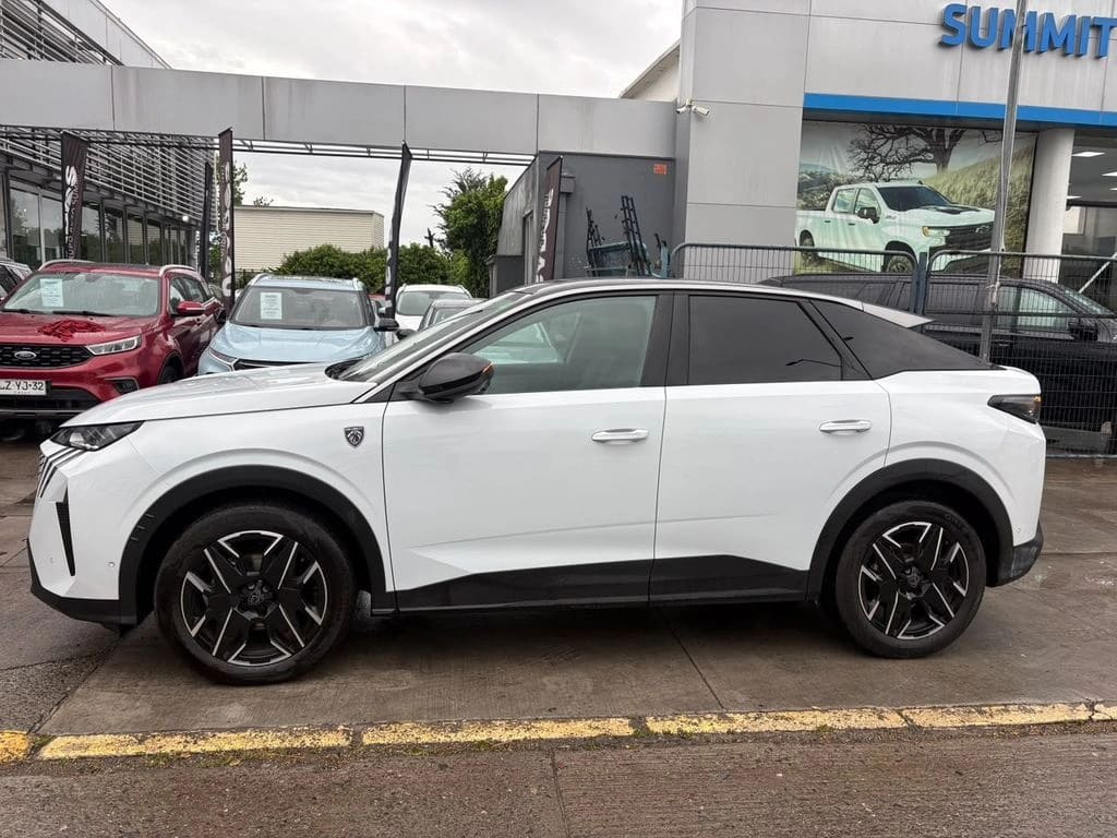 2025 PEUGEOT 3008 GT - Miniatura 7