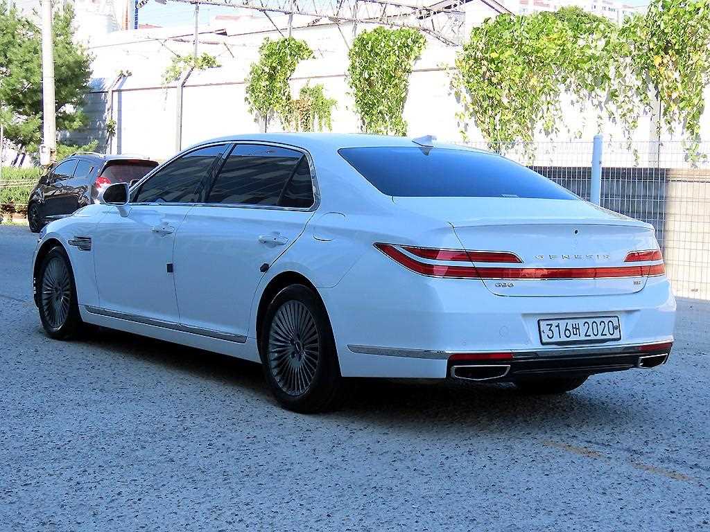 2019 Genesis G90 3.8 - Miniatura 3