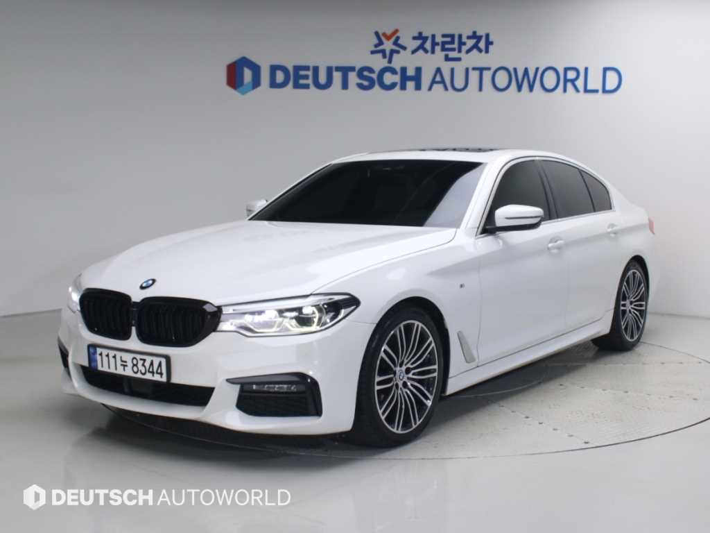 2019 BMW Serie 5 5 Series Ref 428113 Gasoline Blanco - Miniatura 2