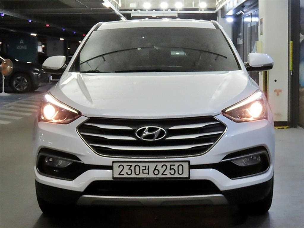 2017 Hyundai Santa Fe The Blanco - Miniatura 2