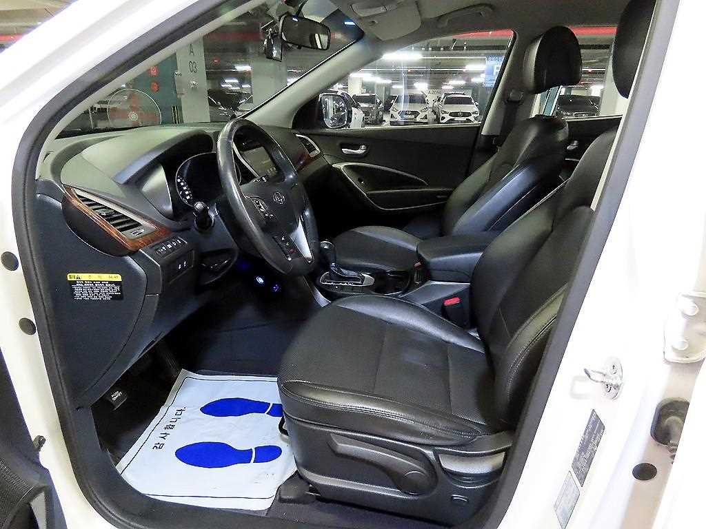 2017 Hyundai Santa Fe The Blanco - Miniatura 6