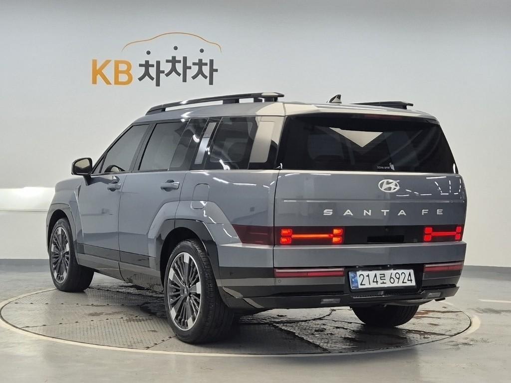 2025 Hyundai Santa Fe Hybrid Gris - Miniatura 2