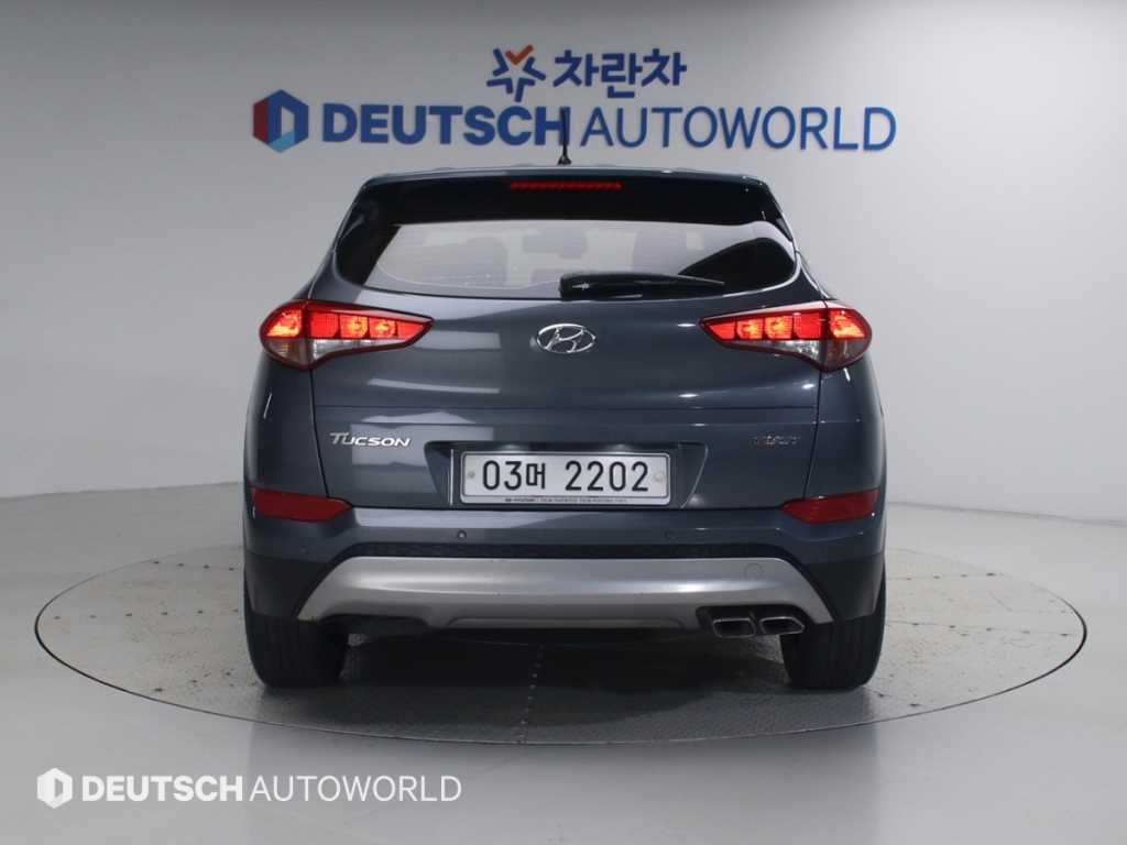 2017 Hyundai Tucson Diesel Gris - Miniatura 4