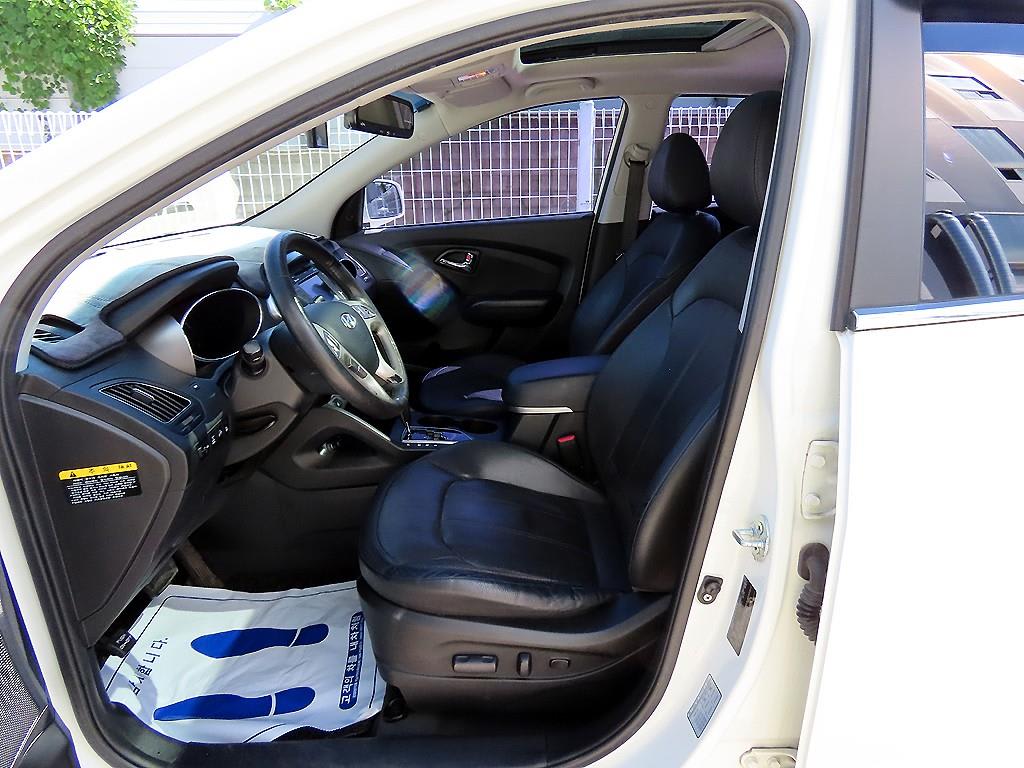 2013 Hyundai Tucson ix Blanco - Miniatura 5