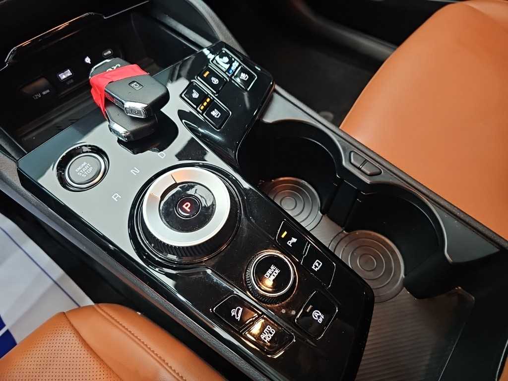 2023 Kia Sportage 2.0 Blanco - Miniatura 8