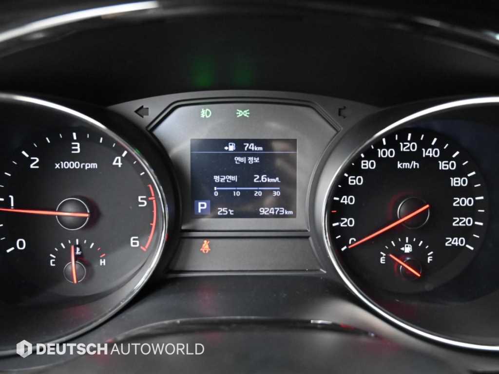 2019 Kia Carnival Diesel Negro - Miniatura 8