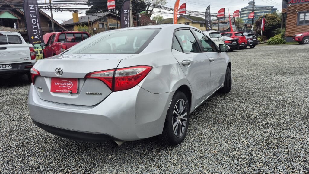 2015 TOYOTA COROLLA 1.8 Plata - Miniatura 5