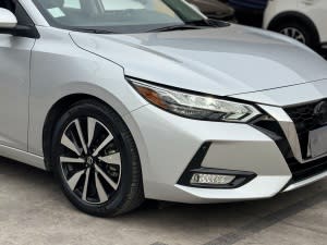 2023 NISSAN SENTRA 2.0 Plata - Miniatura 9