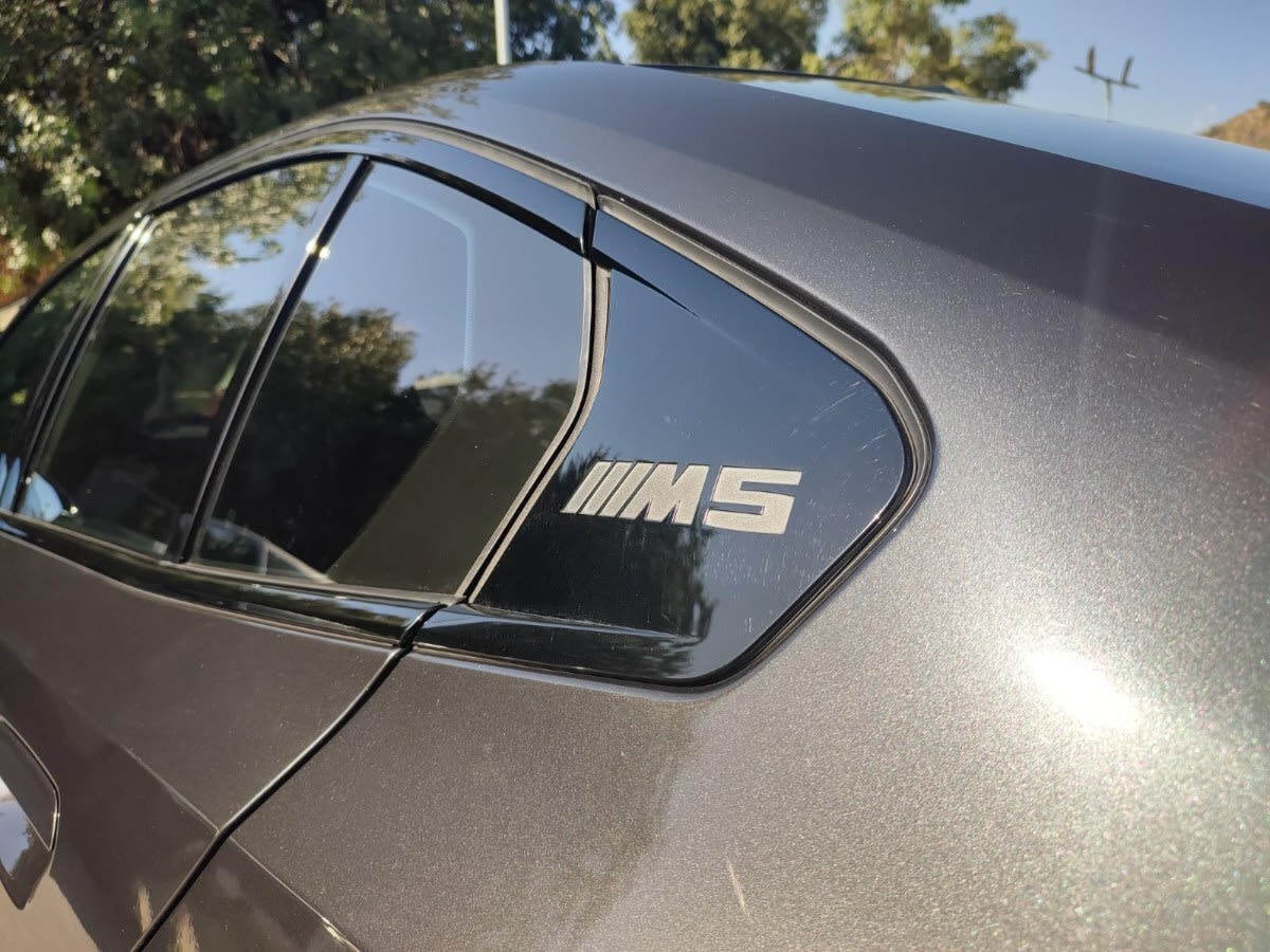 2025 MERCEDES-BENZ M5 BMW - Miniatura 8