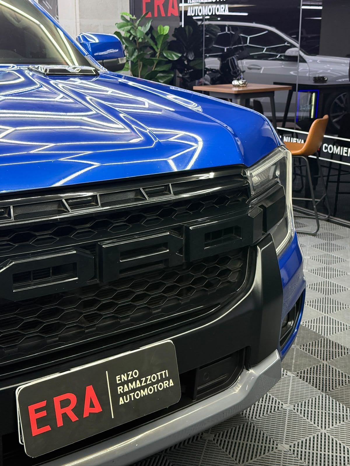 2024 Ford Ranger 2.0 Azul - Miniatura 3