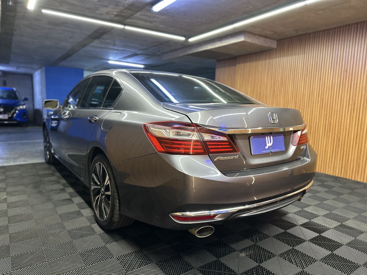 2017 Honda Accord 3.5 - Miniatura 6