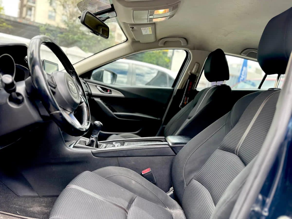 2018 Mazda 3 2.0 Azul - Miniatura 10