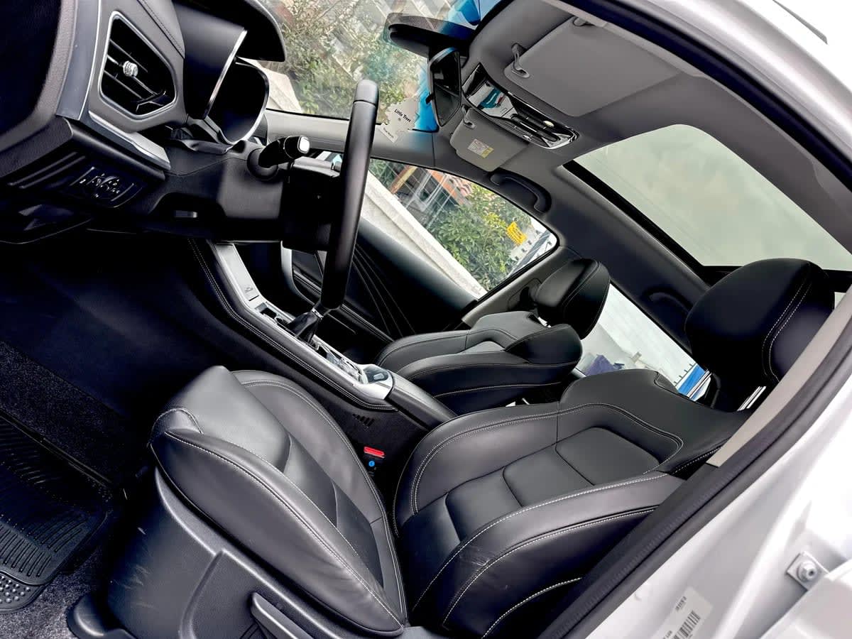 2025 Jetour X70 1.5T Blanco - Miniatura 9