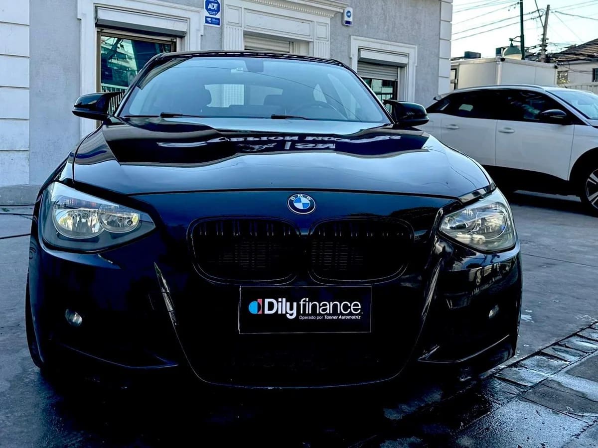 2013 BMW 116I Sport Negro - Miniatura 10