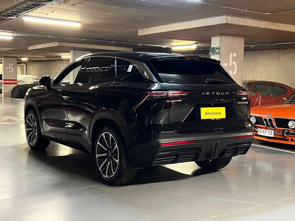 2024 Jetour Dashing 1.6 Negro - Miniatura 9