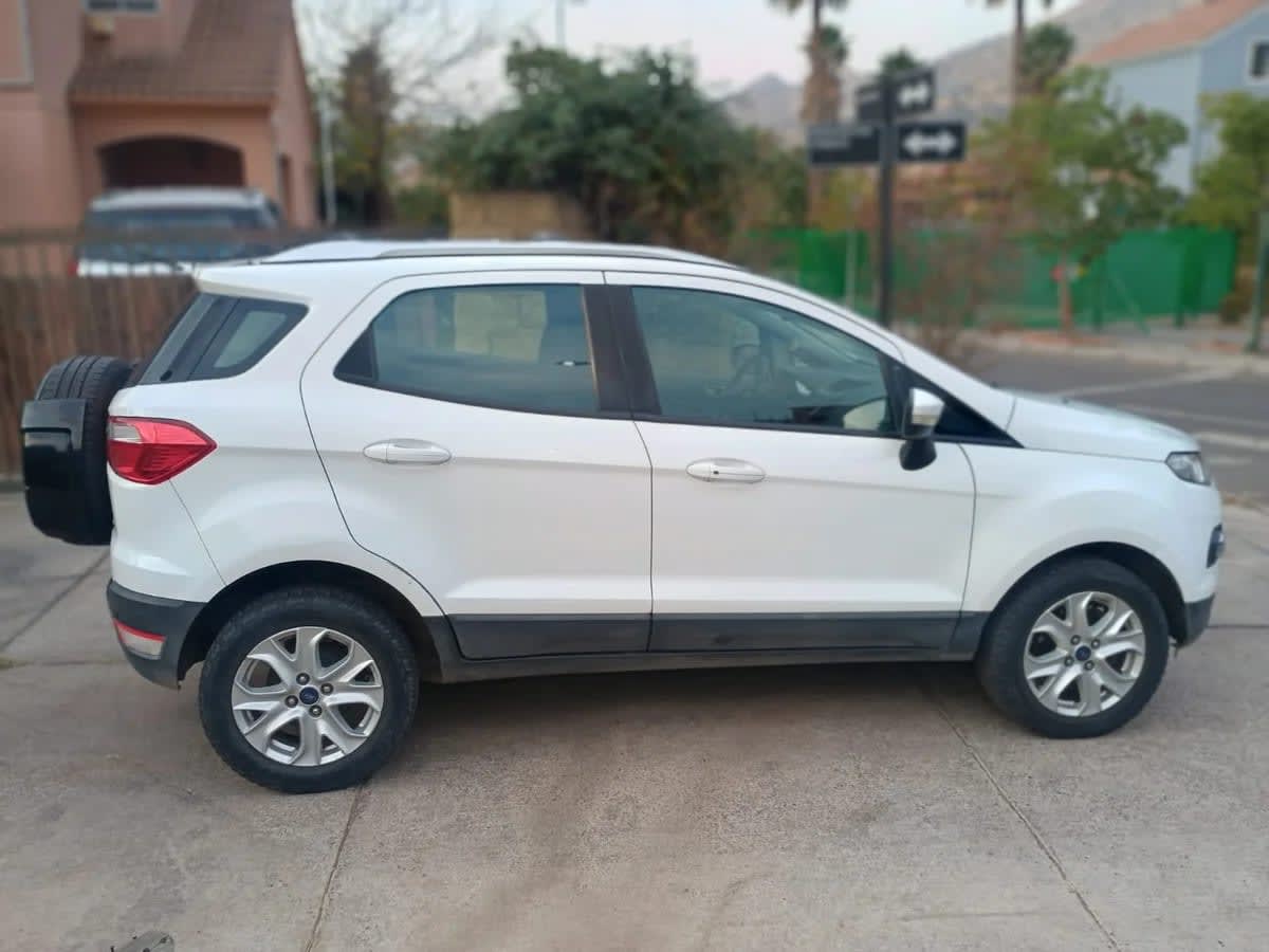 2018 Ford Ecosport 1.6 Blanco - Miniatura 7