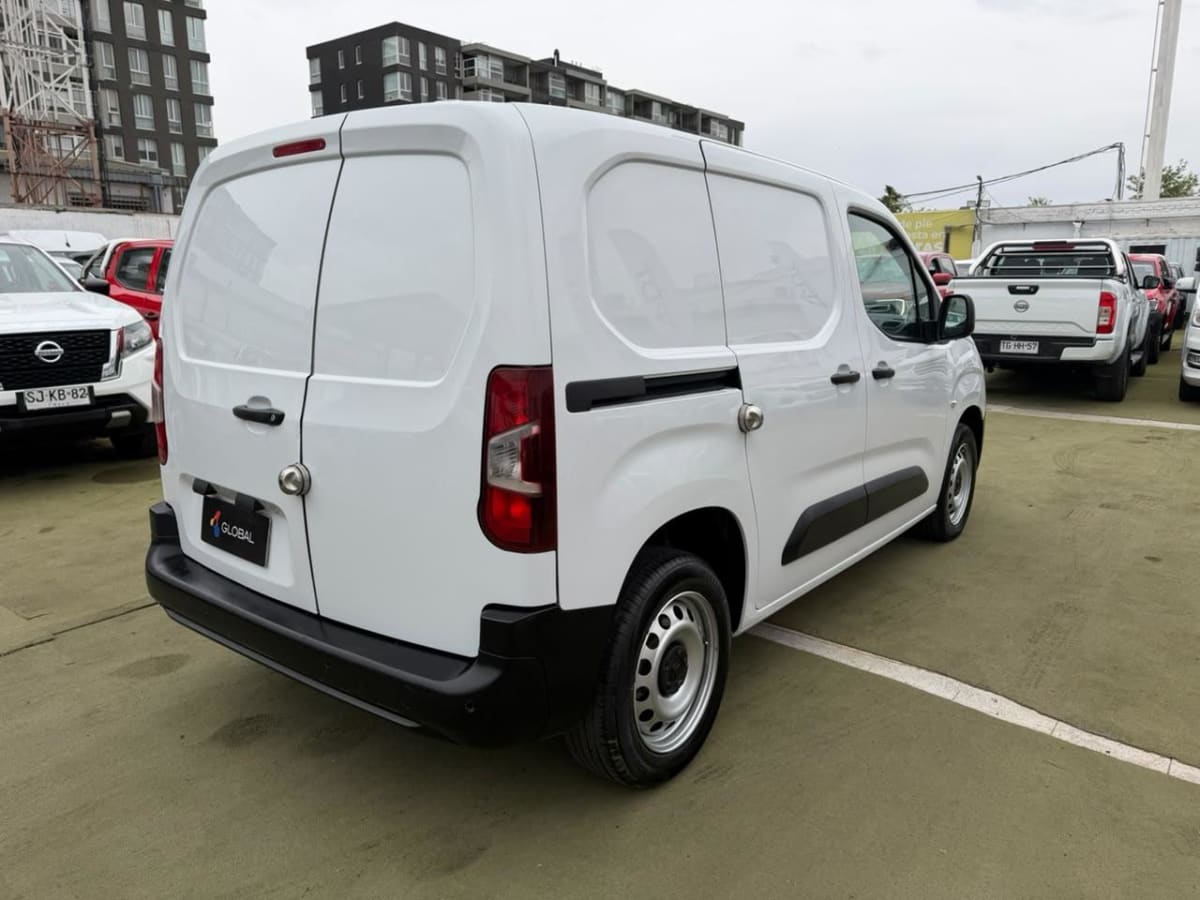 2023 Citroën Berlingo Blanco - Miniatura 8
