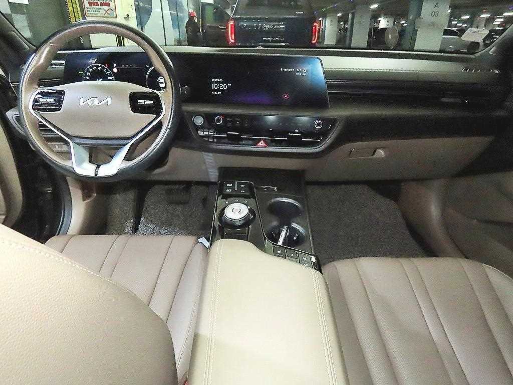 2022 Kia K8 Hybrid Gris - Miniatura 10