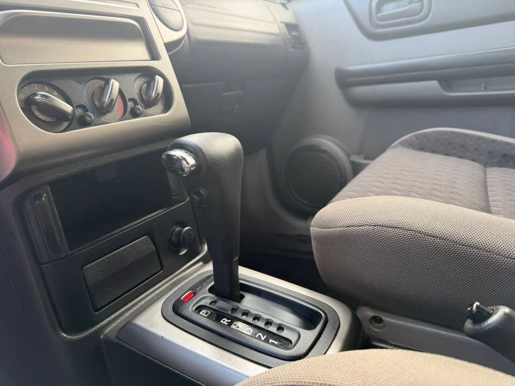 2011 Nissan X-TRAIL 2.5 - Miniatura 10