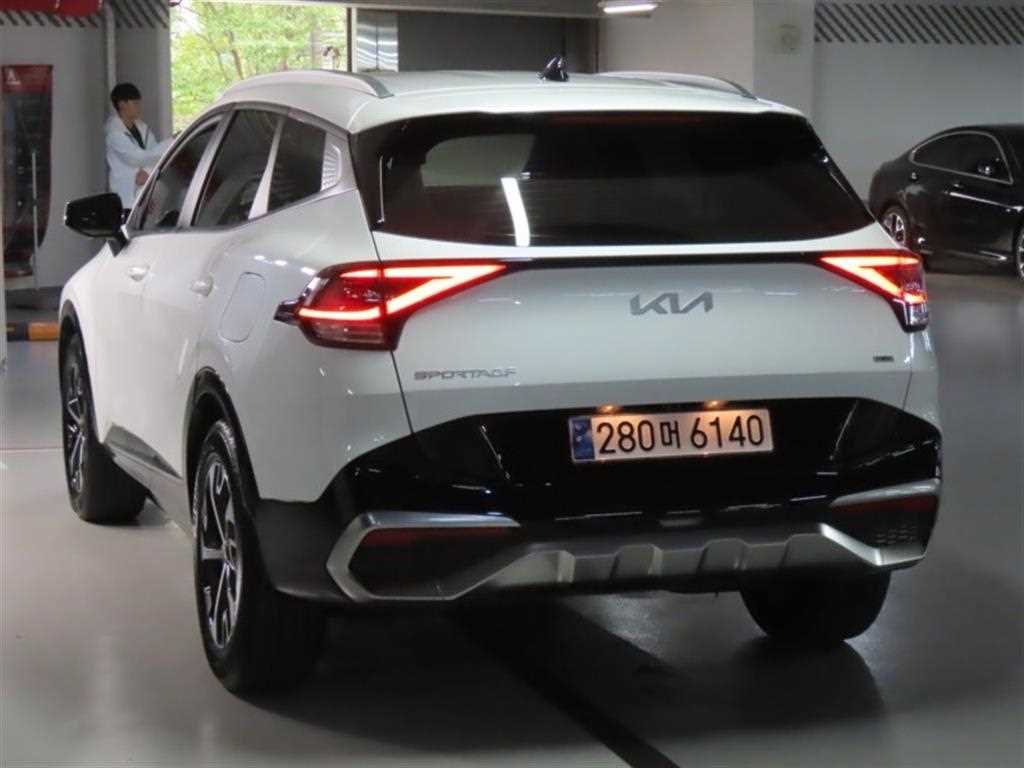 2023 Kia Sportage Hybrid Blanco - Miniatura 4