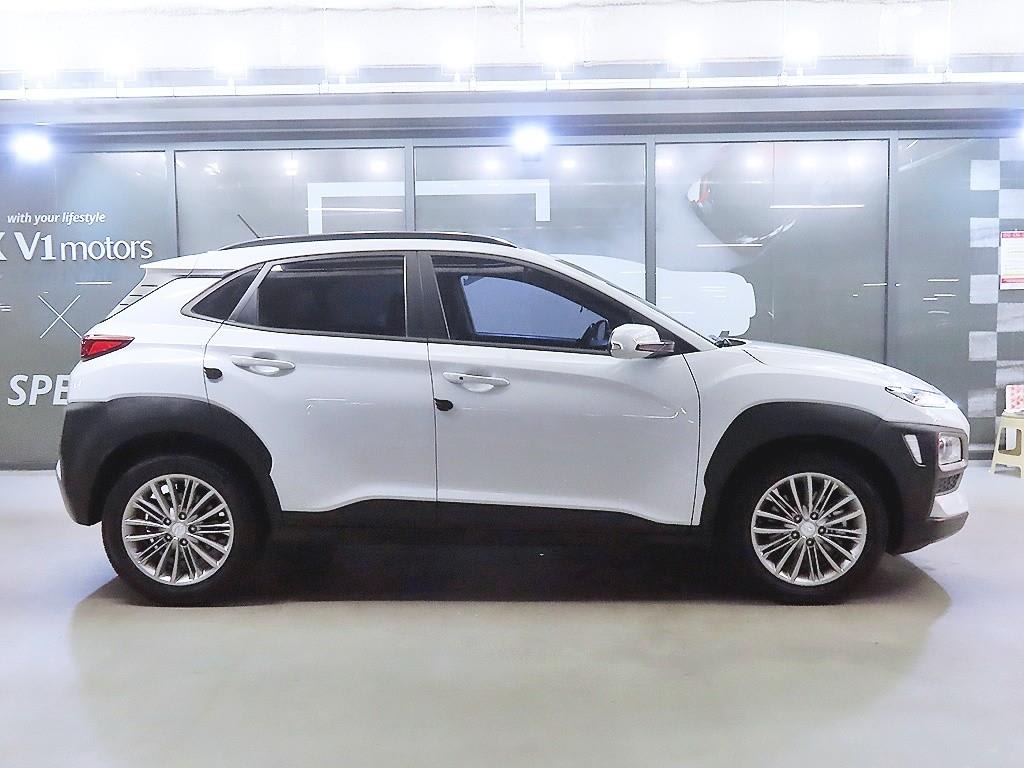 2018 Hyundai Kona 1.6 Blanco - Miniatura 3