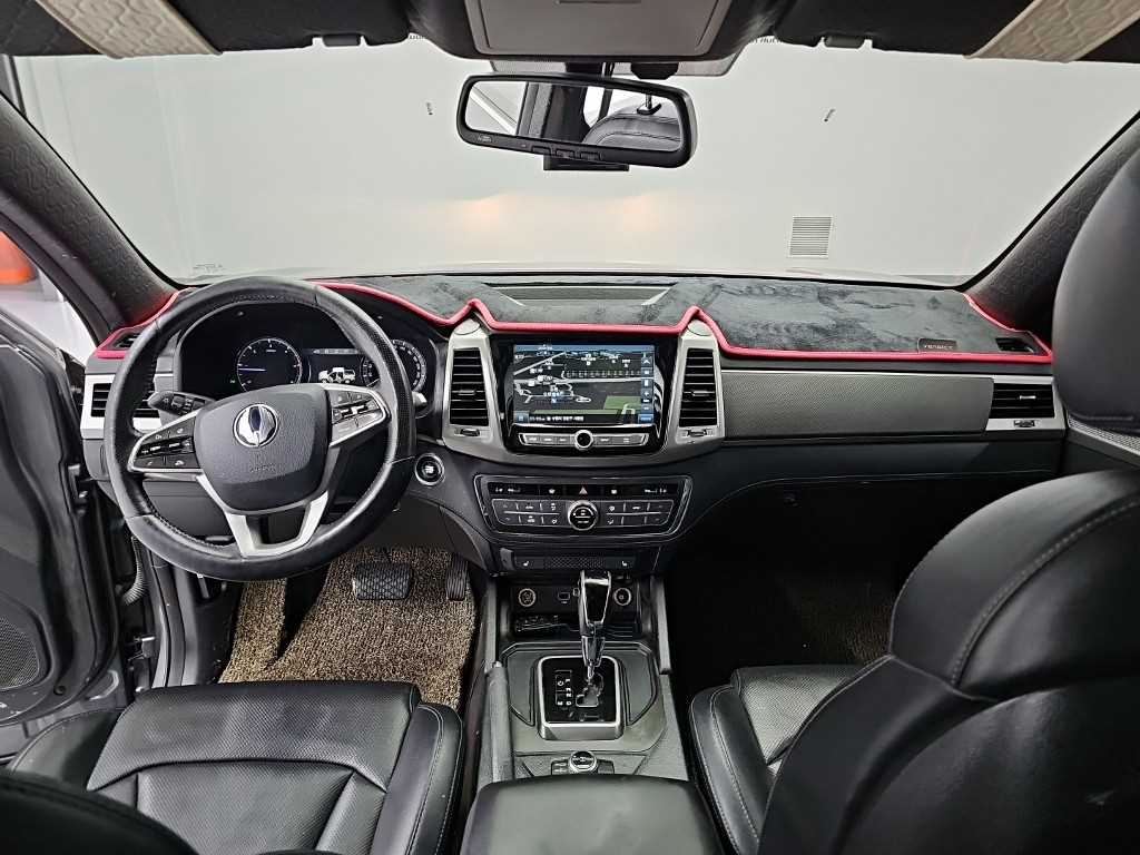 2018 SsangYong Rexton Sports Gris - Miniatura 7