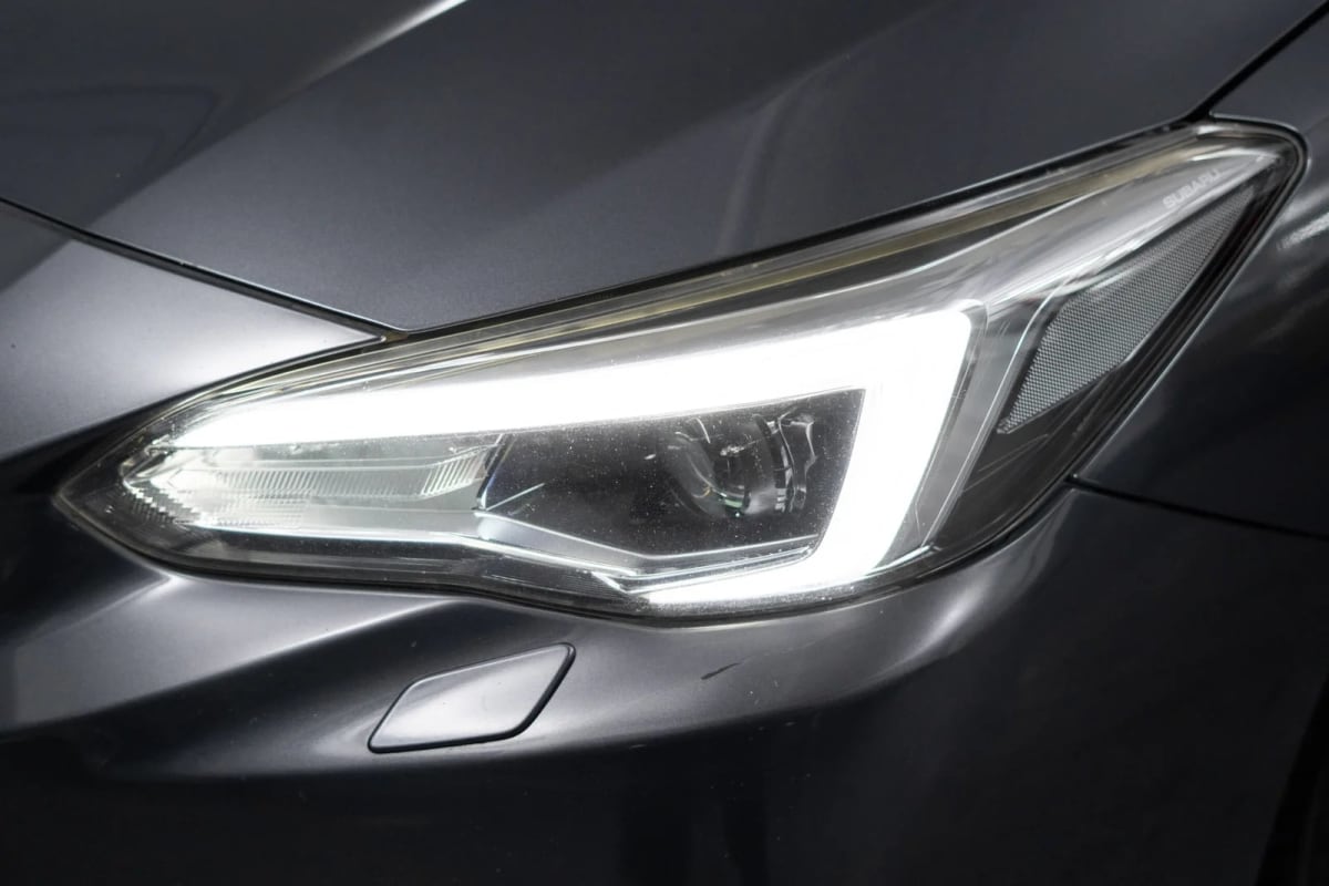 2021 Subaru Impreza 4X4 Gris - Miniatura 9