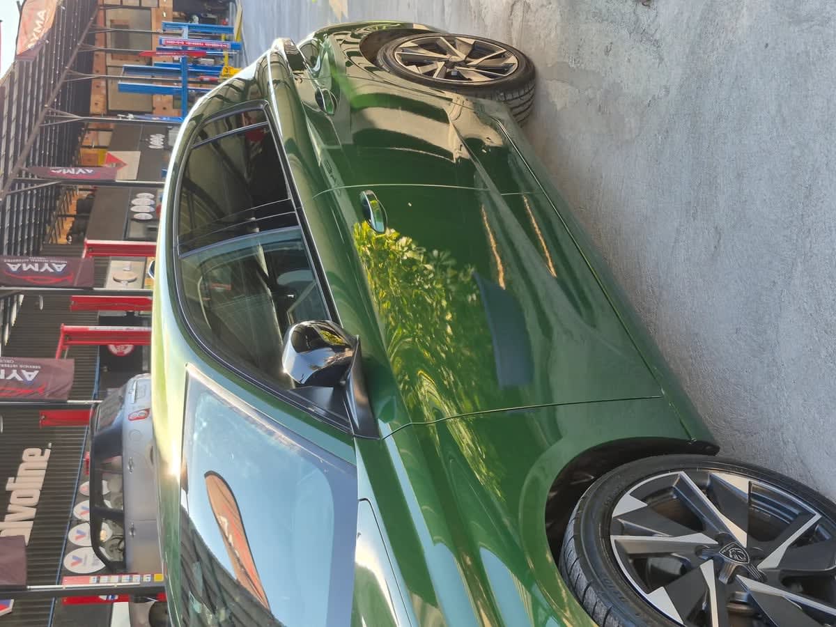 2022 Peugeot 308 BLUEHDI Verde - Miniatura 5